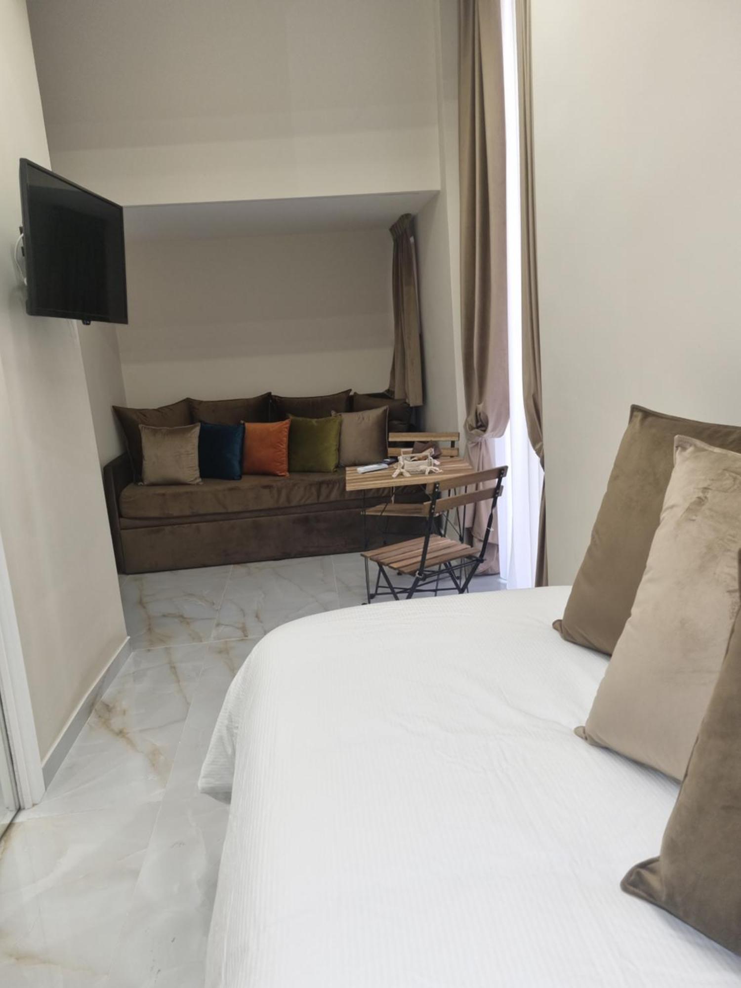 Bed and Breakfast Station House 45 Napoli Esterno foto