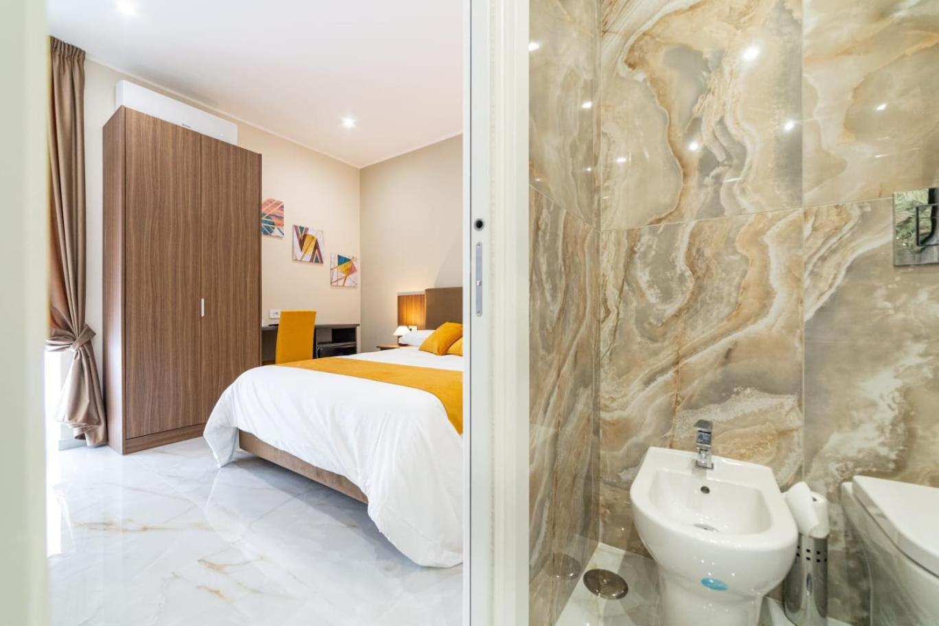 Bed and Breakfast Station House 45 Napoli Esterno foto